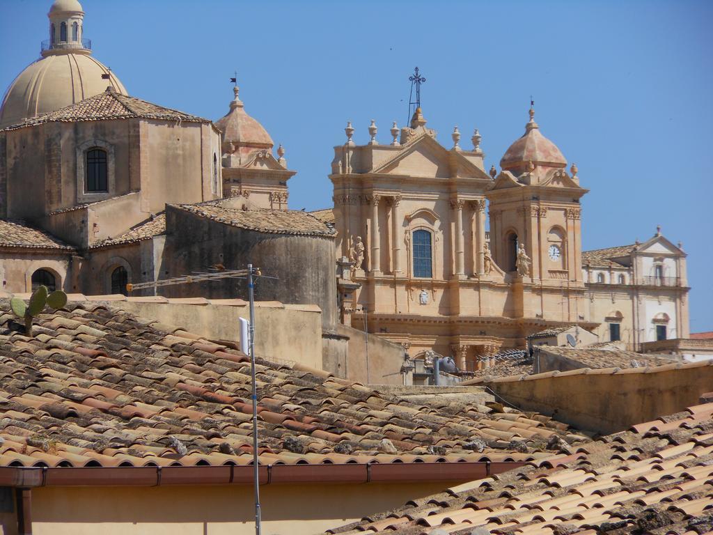 Casa Vacanze Happy Days Villa Noto Exterior foto